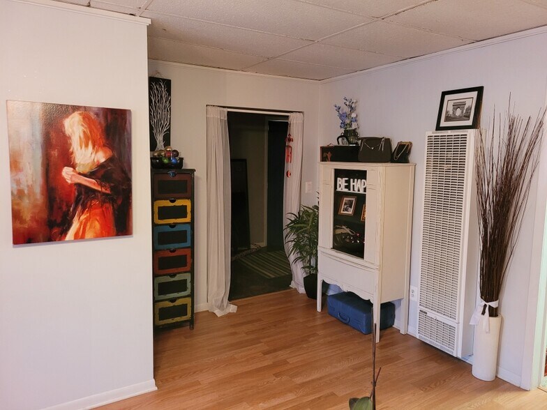 Building Photo - 95 9.5 South Washington Apatment 1