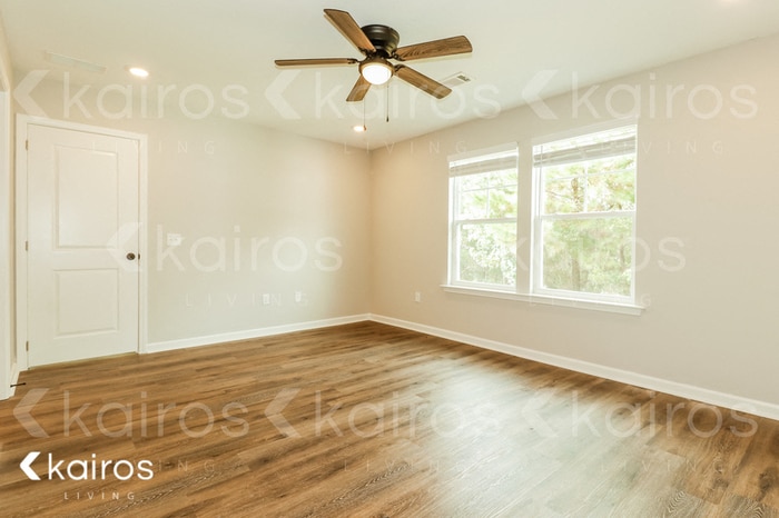 Building Photo - 126 Cottage Grove Rd