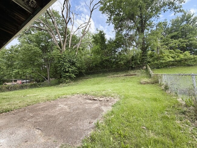 Building Photo - Spacious 3 Bedroom Rental - Ready for Immediate Move-in!