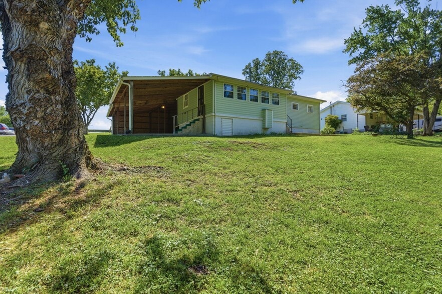 Building Photo - 3007 Dabbs Ave
