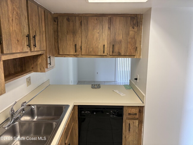 Building Photo - 1416 Croftwood Dr