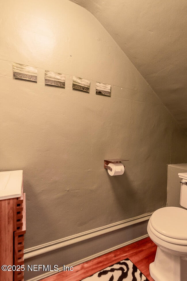 Building Photo - 1838 Silver St