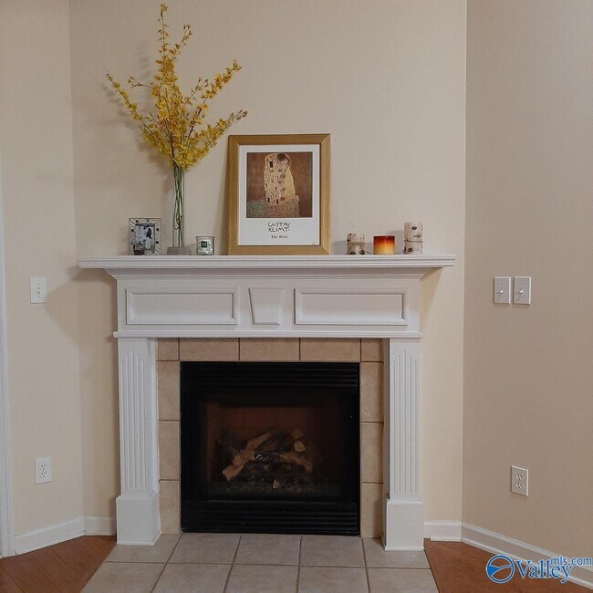 Building Photo - 160 Alderwood Dr