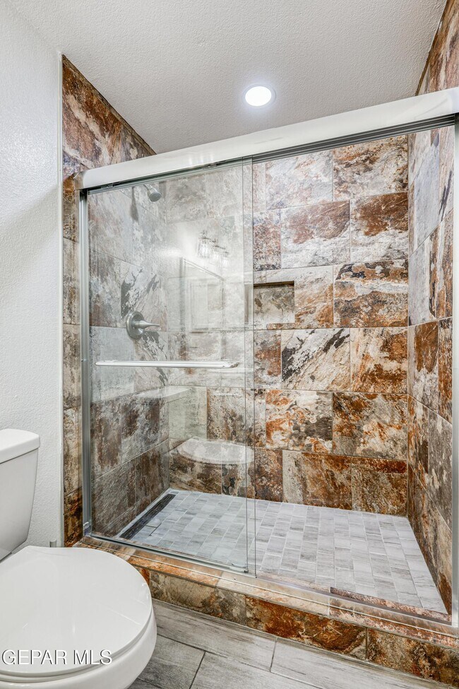 Building Photo - 5729 Saplinas Rd