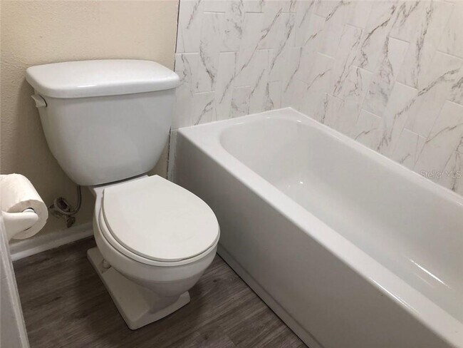 Building Photo - 1347 Baywatch Loop