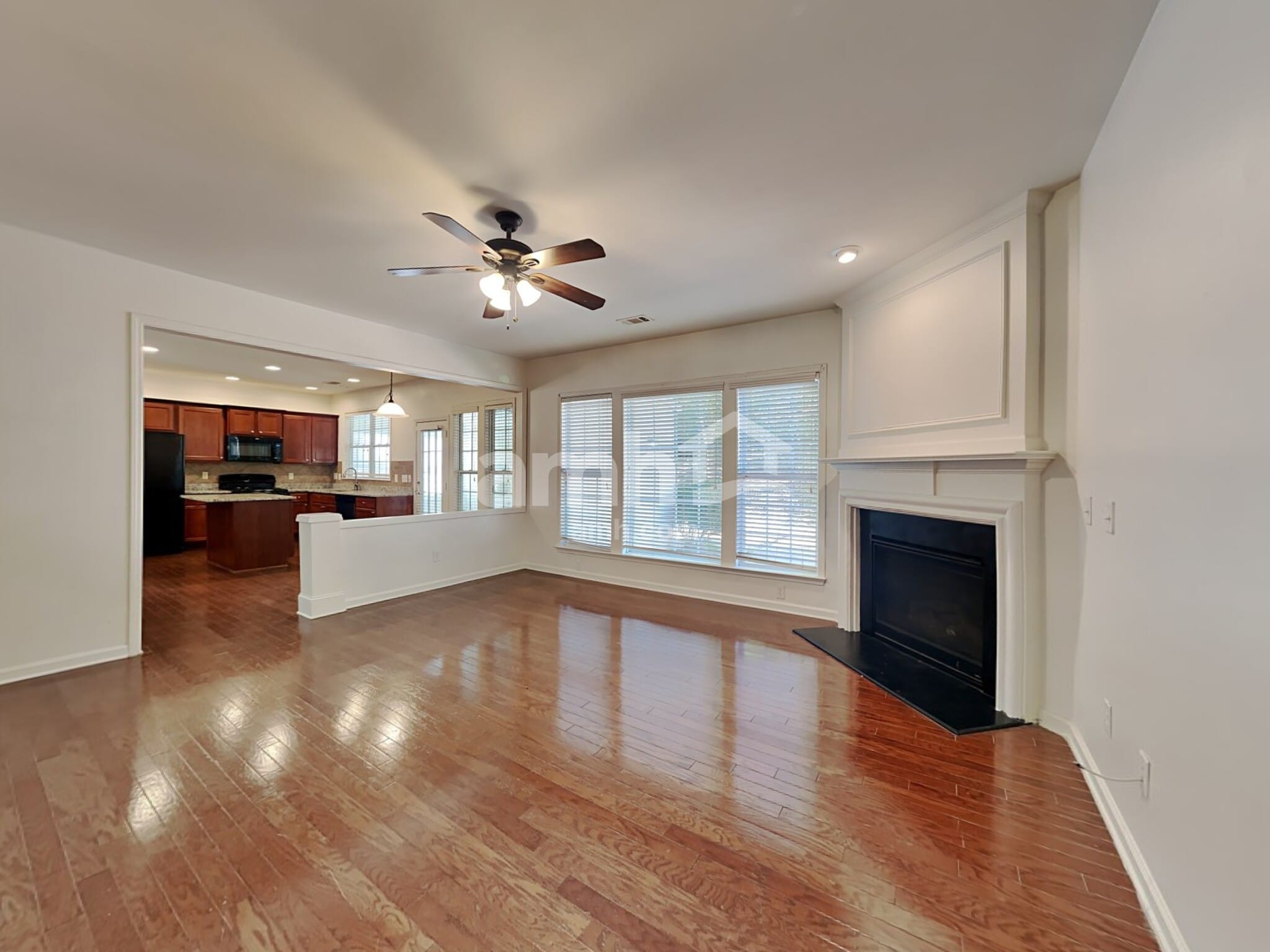 Building Photo - 922 Idlewood Dr