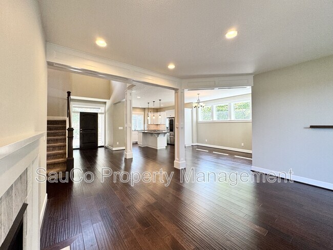 Building Photo - 13257 SW Maplecrest Ct