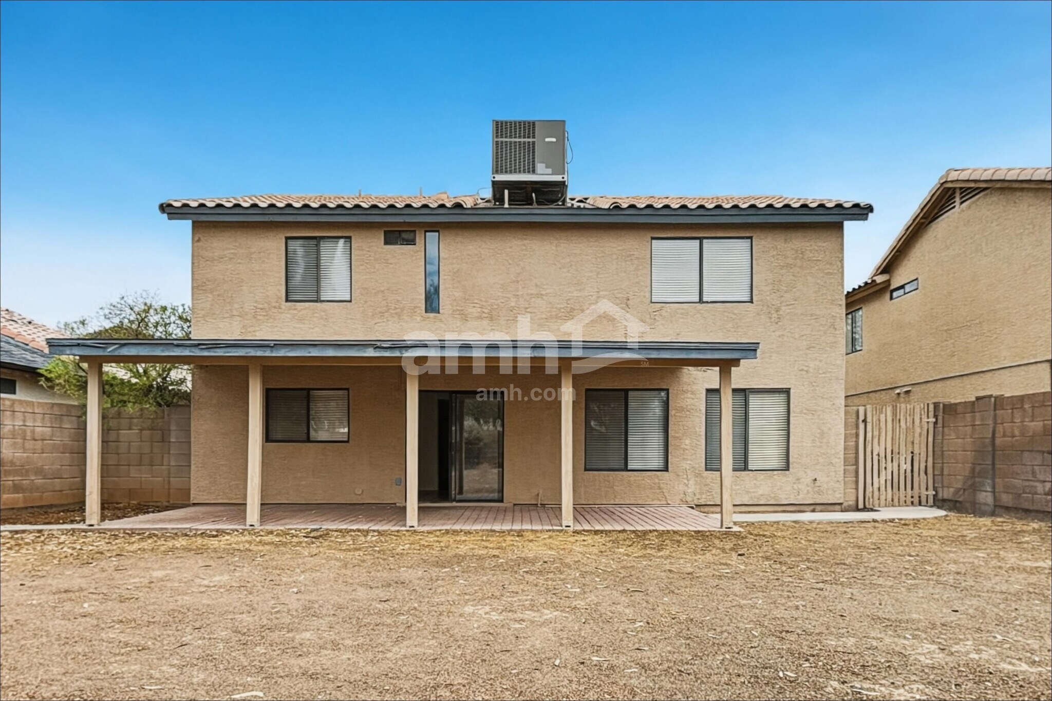 Building Photo - 2015 E Daley Ln