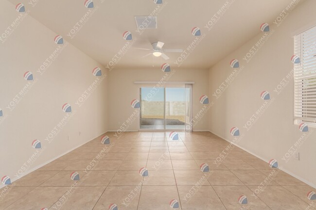 Building Photo - 4 bedroom 2 bath in Maricopa