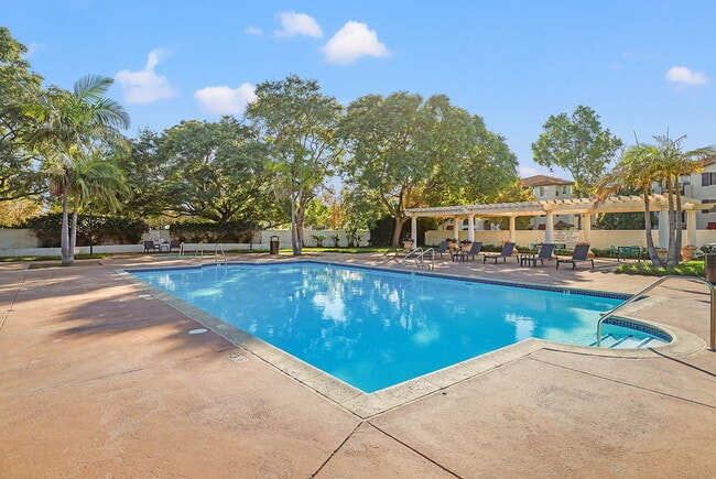 Building Photo - Tierra Vista