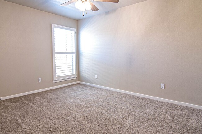 Building Photo - 2714 Southwest St