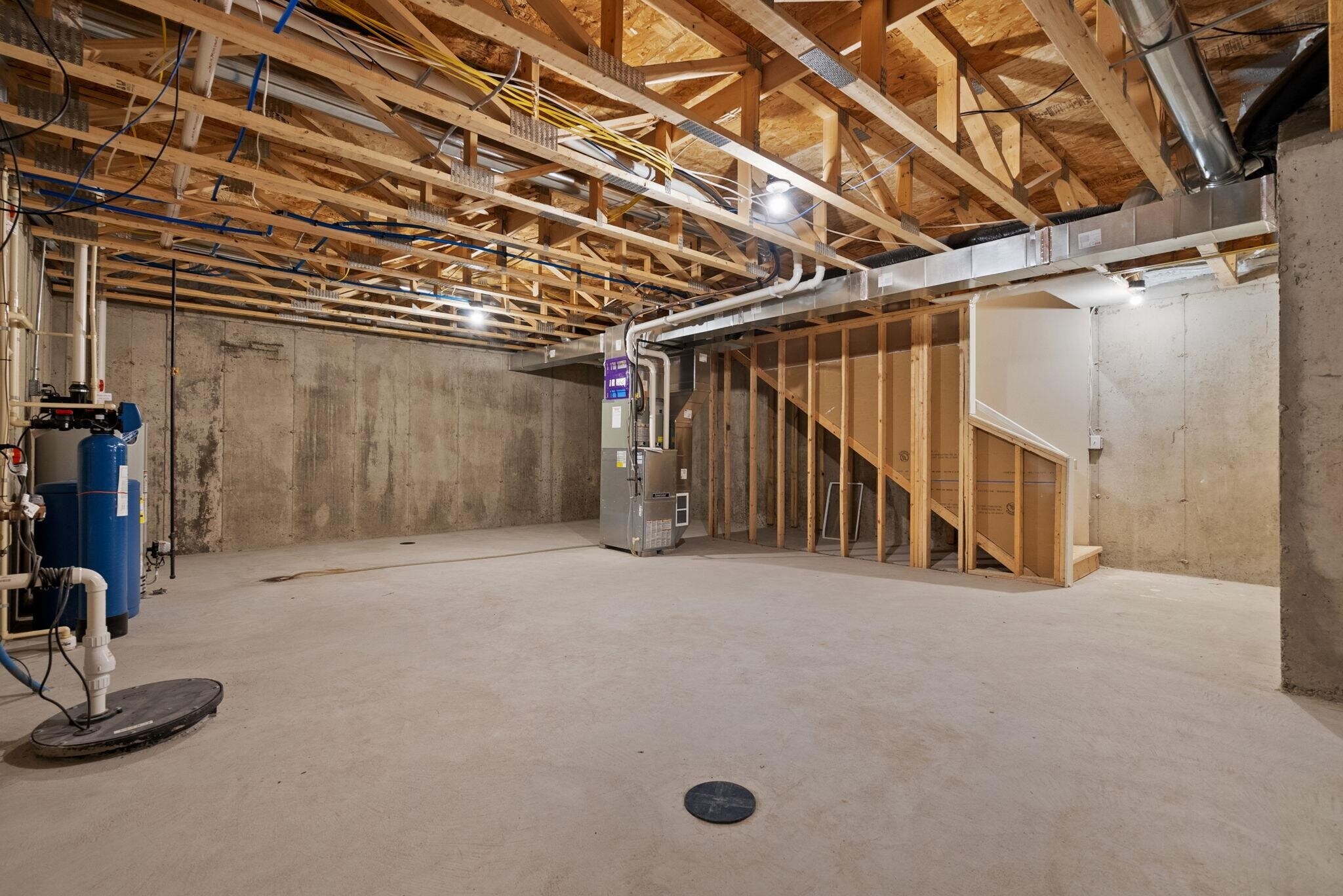 Building Photo - 4995 Marsh Rd