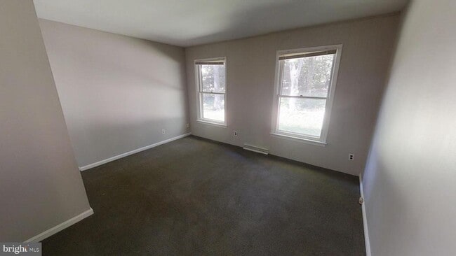 Building Photo - 3842 Stoneybrook Rd