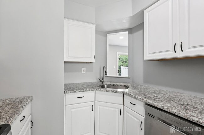 Building Photo - 1086 Schmidt Ln