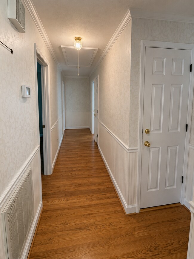 Building Photo - 3562 Durham St Ext