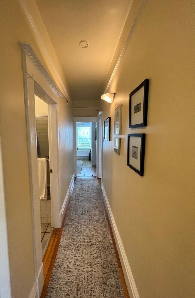 Building Photo - 649 5th Ave