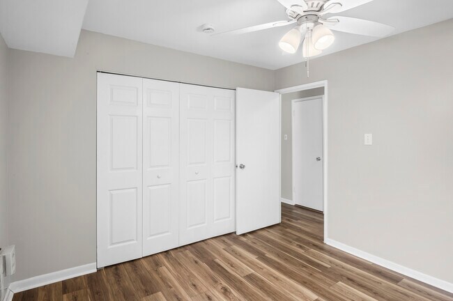 Building Photo - 10530 Cross Fox Ln