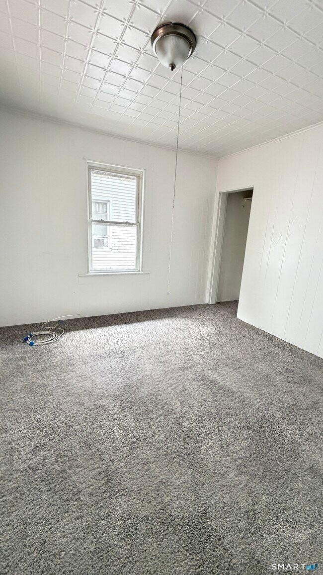 Building Photo - 113 Southview St
