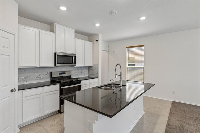 Building Photo - 4481 Acerno St