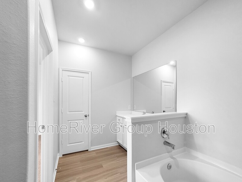 Building Photo - 2502 Green Jasper Dr