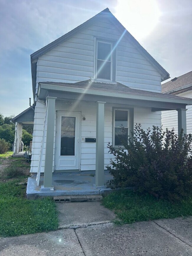 Building Photo - 1620 Johnson St