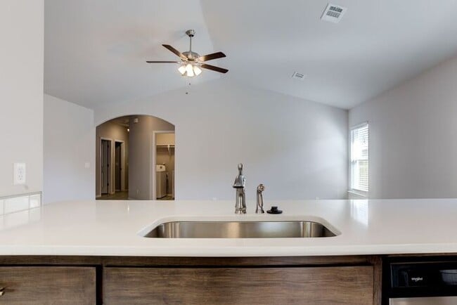 Building Photo - 4/2.5/2 New Construction Available Now!