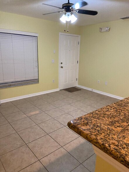 Building Photo - 121 Melissa Pl