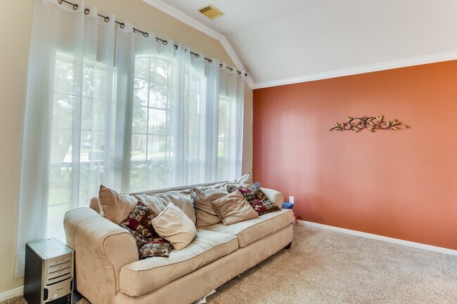 Building Photo - 317 Vantage Pointe Cir