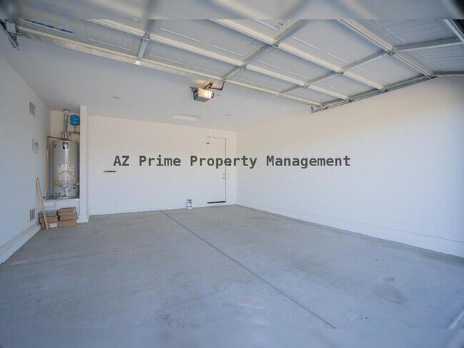 Building Photo - 17317 W Running Deer Trl
