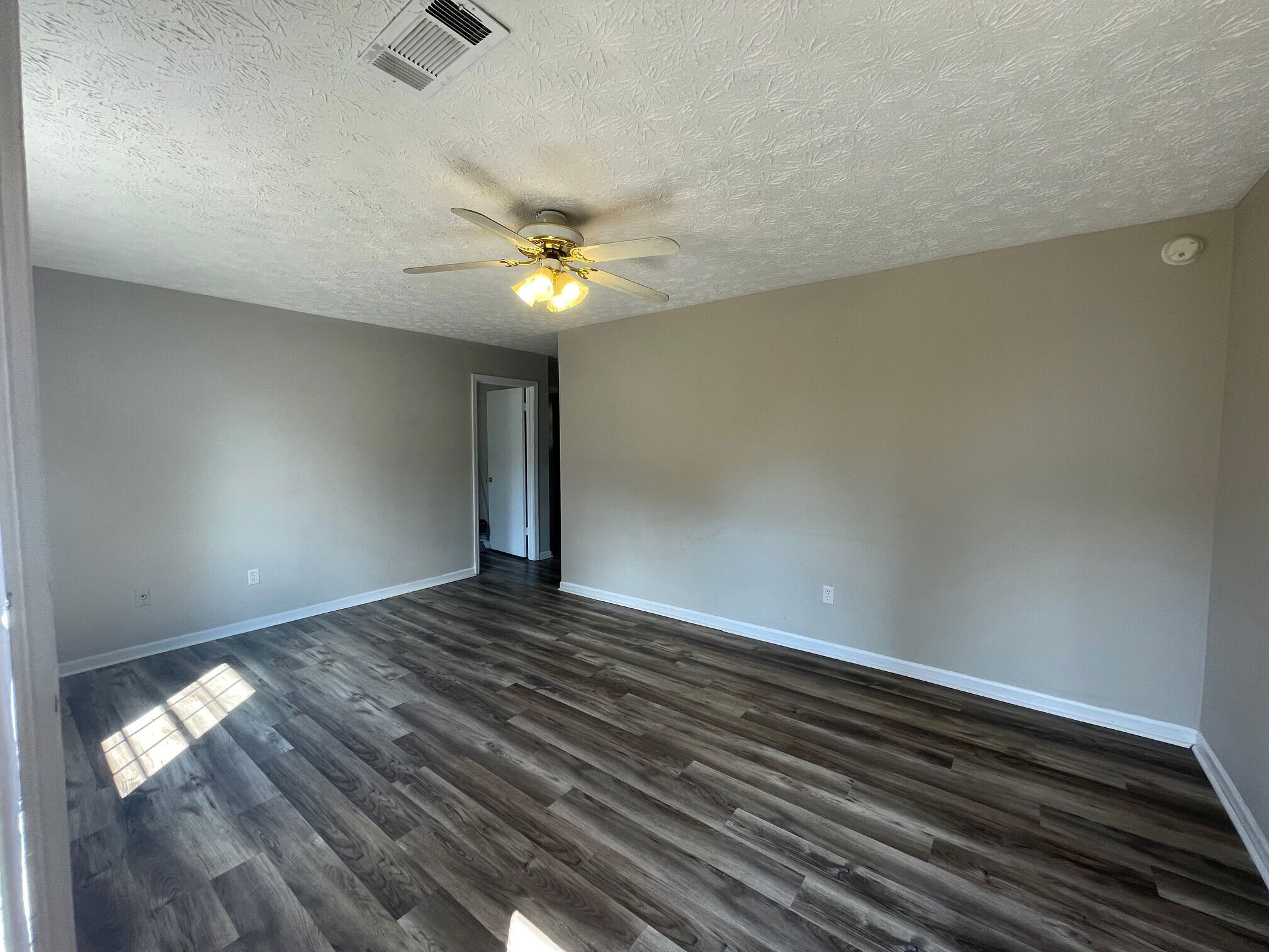 Building Photo - 68 Cedar Hill Cir