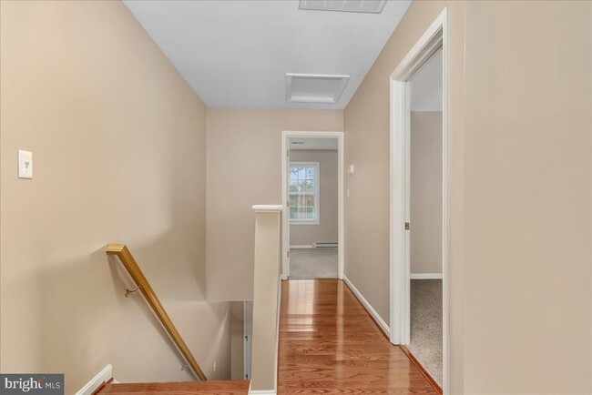Building Photo - 37 S Colonial Dr