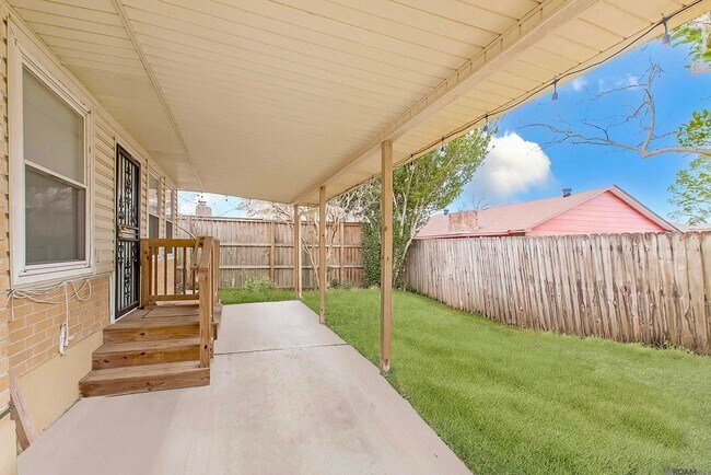Building Photo - 2417 Tattersall Dr