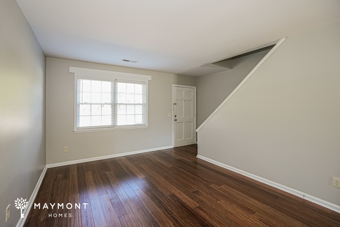 Building Photo - 1317 Mathis Ferry Rd