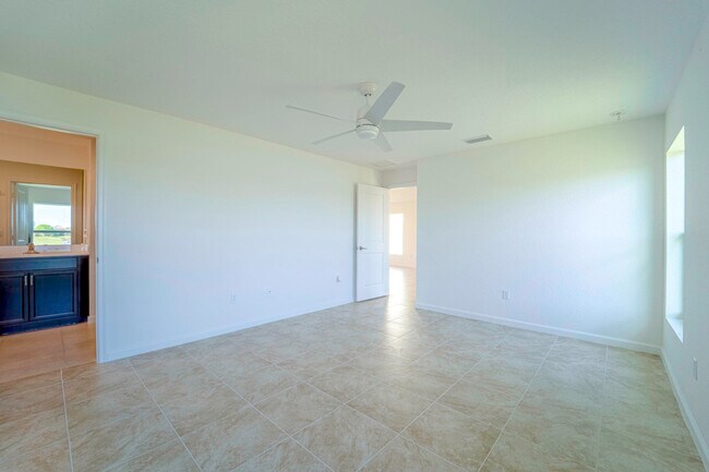 Building Photo - 788 Worlington Ln