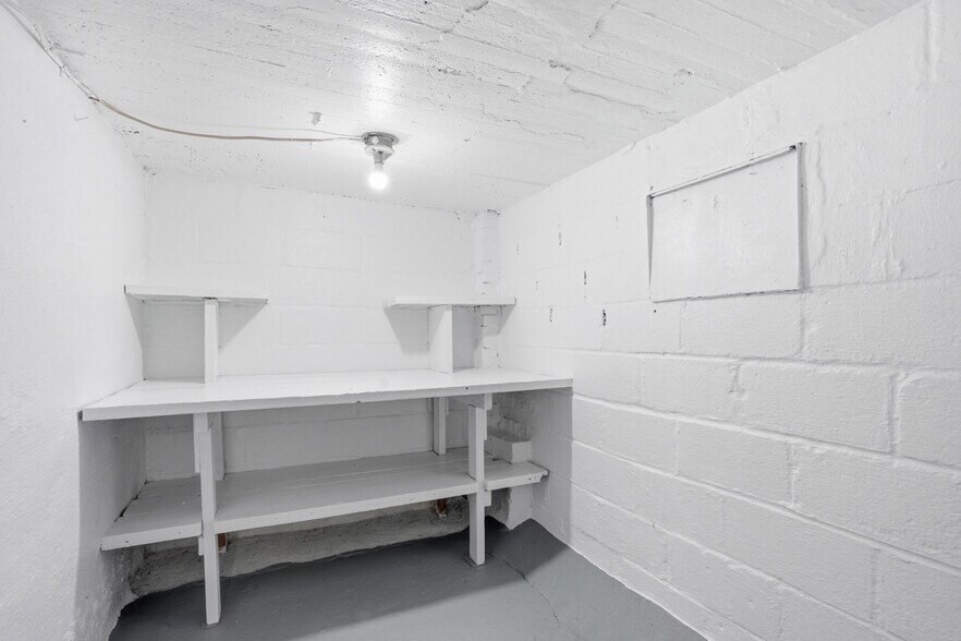 Building Photo - 107 Catskill Ave