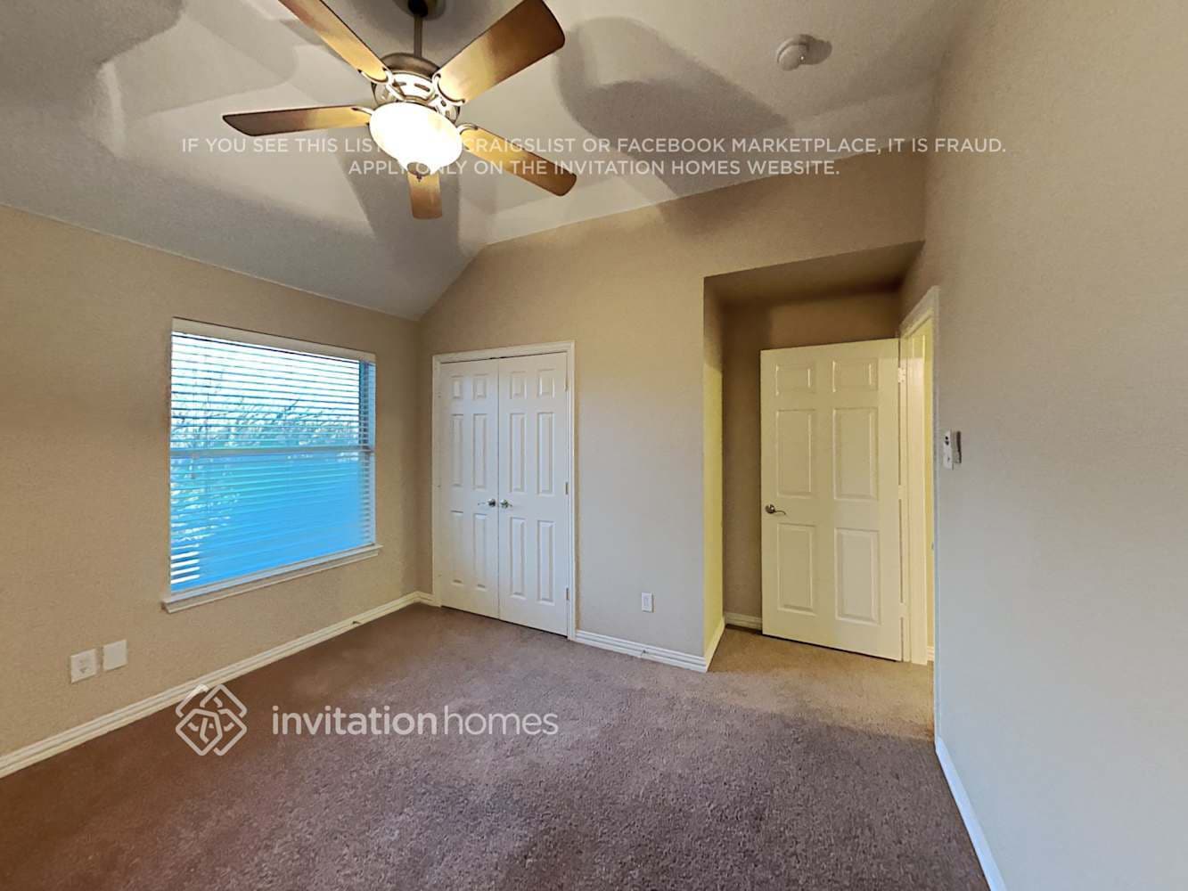 Building Photo - 2206 Kingsley Dr