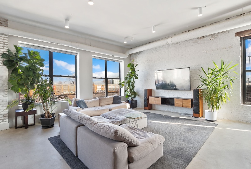 Building Photo - 2419 W 14th St