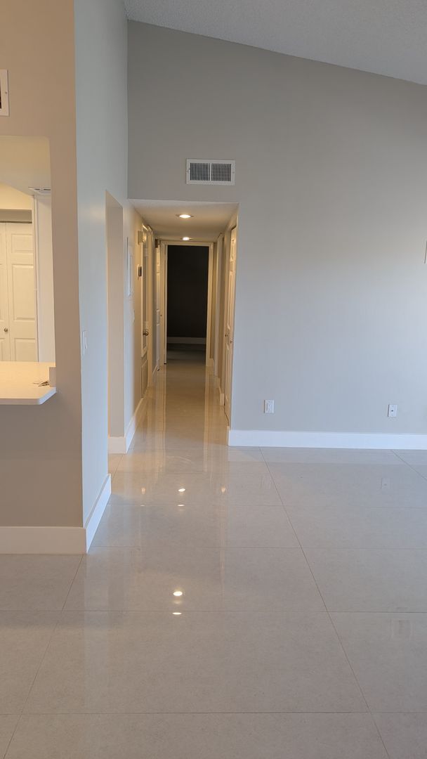 Building Photo - Complete remodeled  2 bedrooms 2 baths with balcony