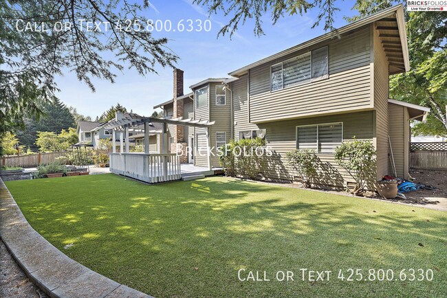 Building Photo - Luxurious 5-bedroom home in Sammamish with...