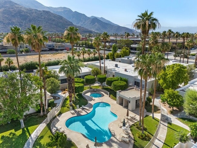 Building Photo - 877 E Arenas Rd