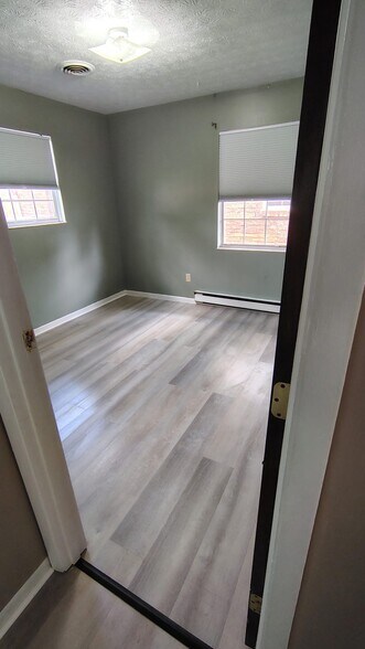 Building Photo - 1016 Arrowhead Dr