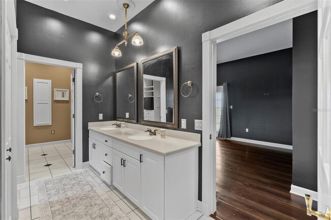 Building Photo - 126 E Palmetto Ave