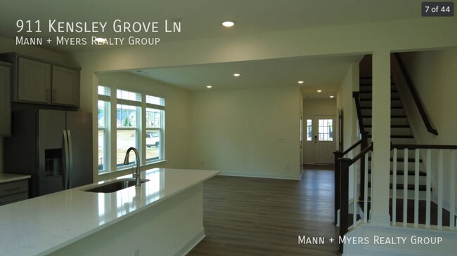 Building Photo - 911 Kensley Grv Ln