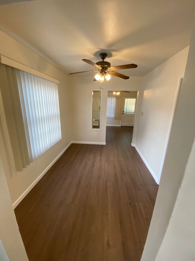 Dining Room - 1924 E Poinsettia St
