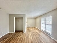 Building Photo - Available Now: Affordable Downtown Living!