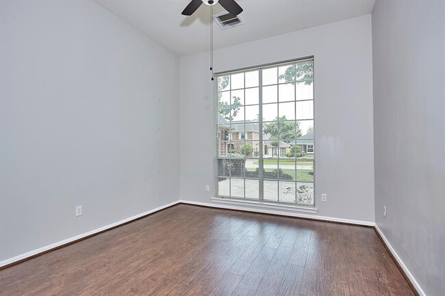 Building Photo - 6734 Wildacre Dr