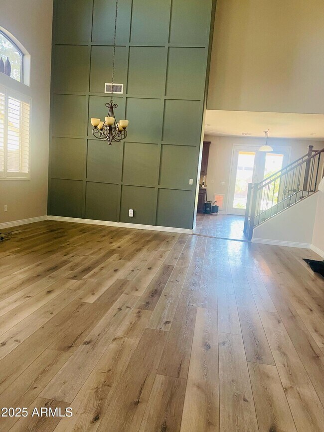 Building Photo - 2205 W Gambit Trail