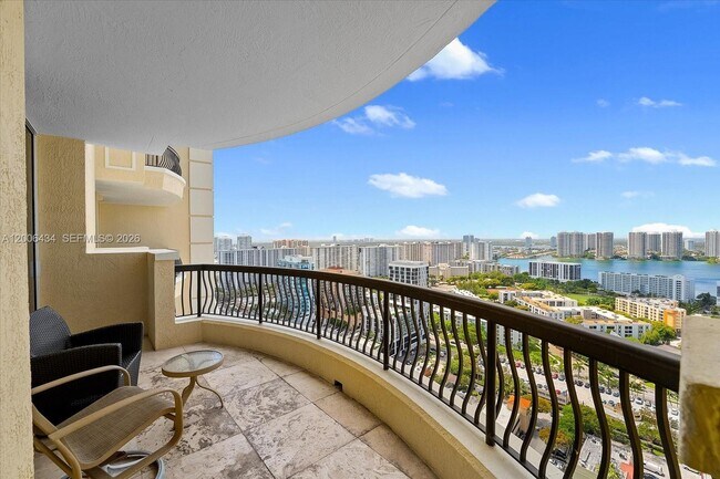 Building Photo - 17875 Collins Ave