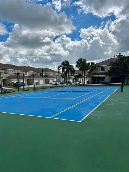 Building Photo - 711 SW 122nd Ave