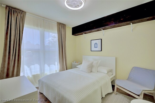 Building Photo - 4706 Mercado Dr